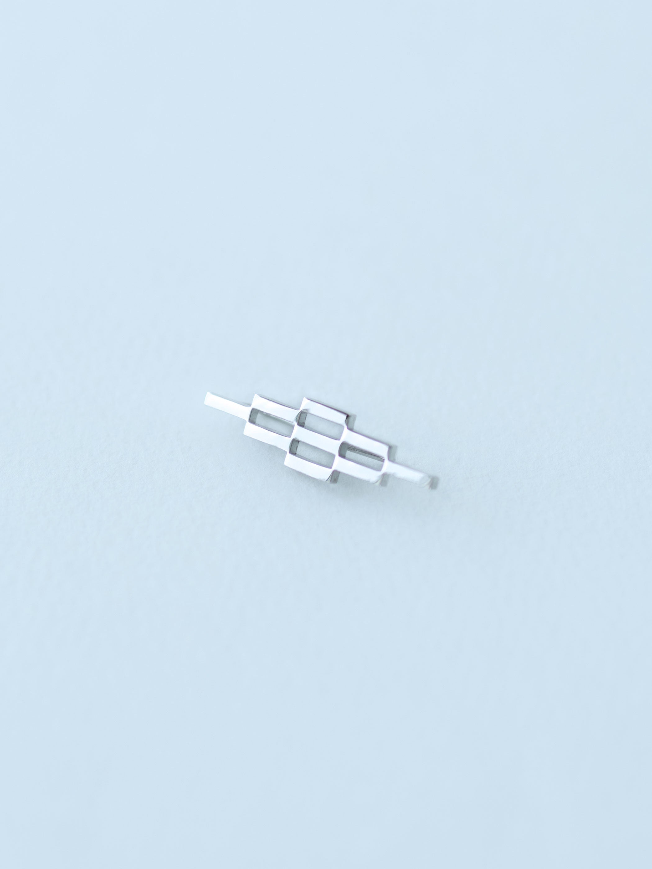 02 紋様/Minamo Clip Earring ピアス〈イヤカフ〉- Silver – YURAI